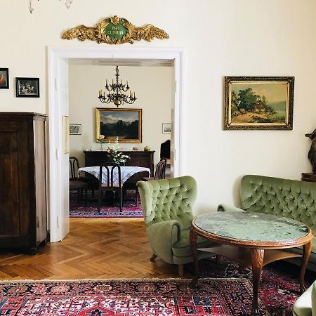 Ferienwohnung Schloss Schrattenthal エクステリア 写真